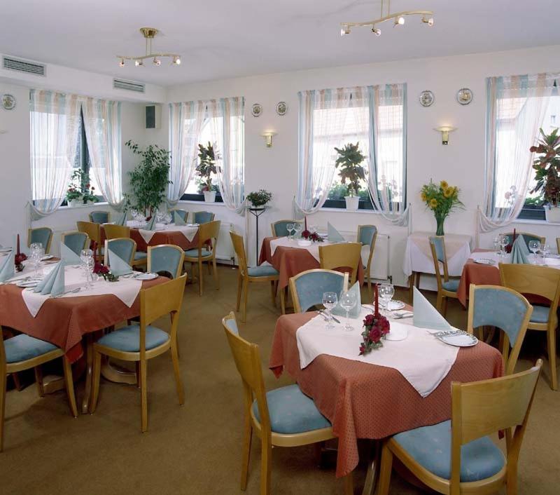 Hotel Ockenheim Exterior photo
